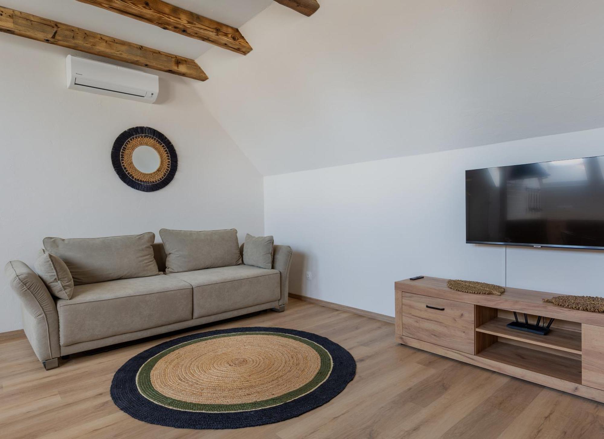 Ferienwohnung Tulipan Haz Gyál Exterior foto